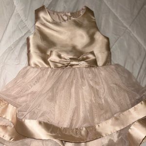 Gold dress 3T